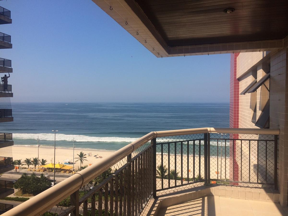Golden Coast *